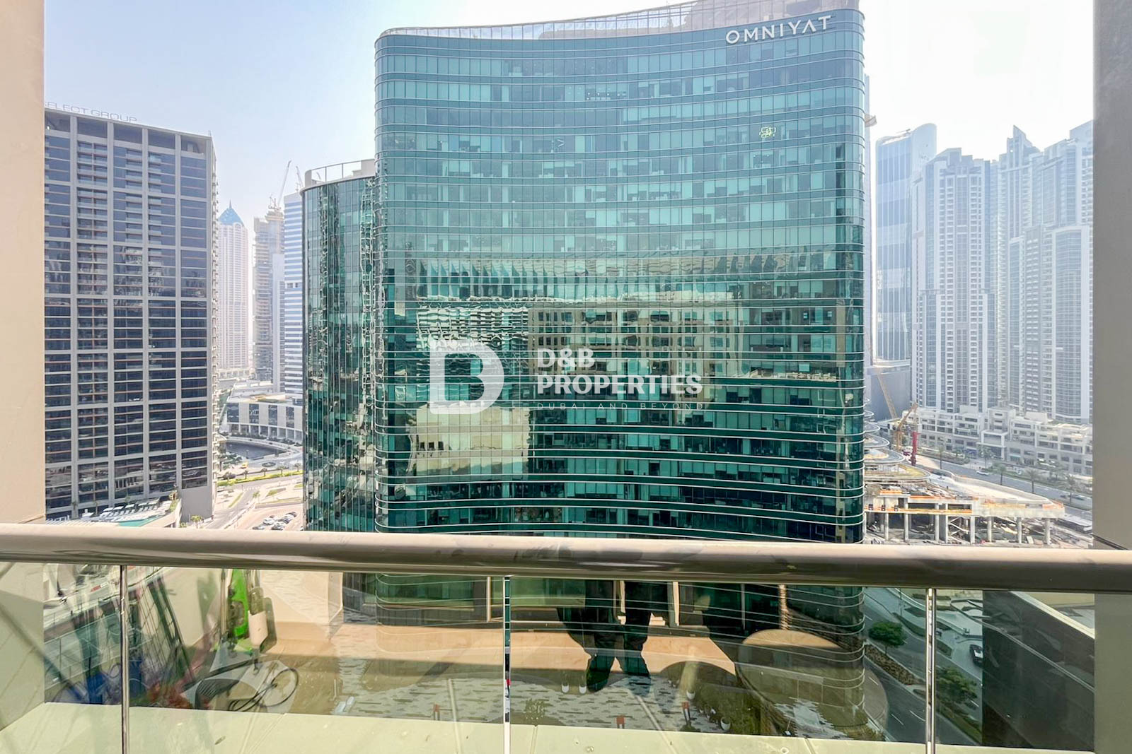 Prime Location | High Floor | Multiple cheques