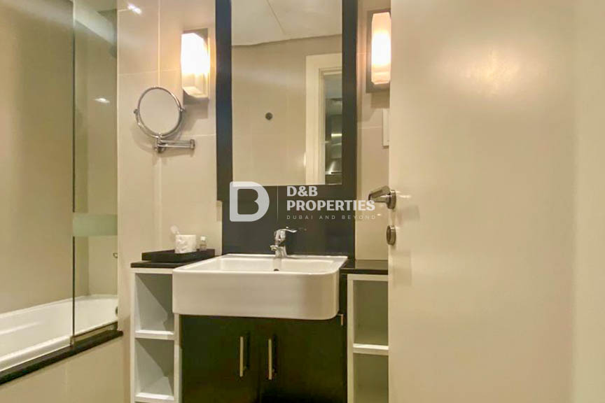 Prime Location | High Floor | Multiple cheques