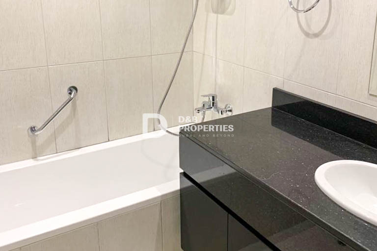 Prime Location | High Floor | Multiple cheques