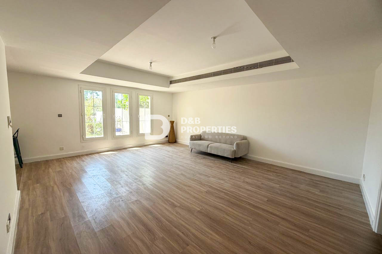 Lake View | Upgraded | Exceptional Location