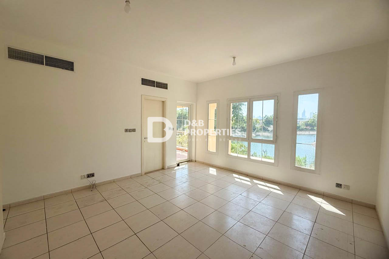 Lake View | Upgraded | Exceptional Location