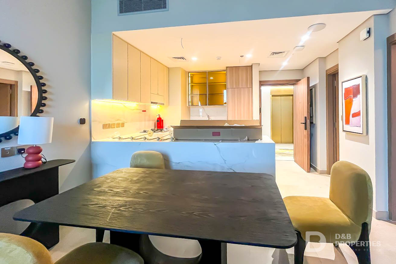 FULLY FURNISHED | LUXURY LIVING | BRAND NEW