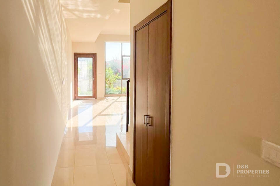 Vastu | Closed Kitchen | Single Row
