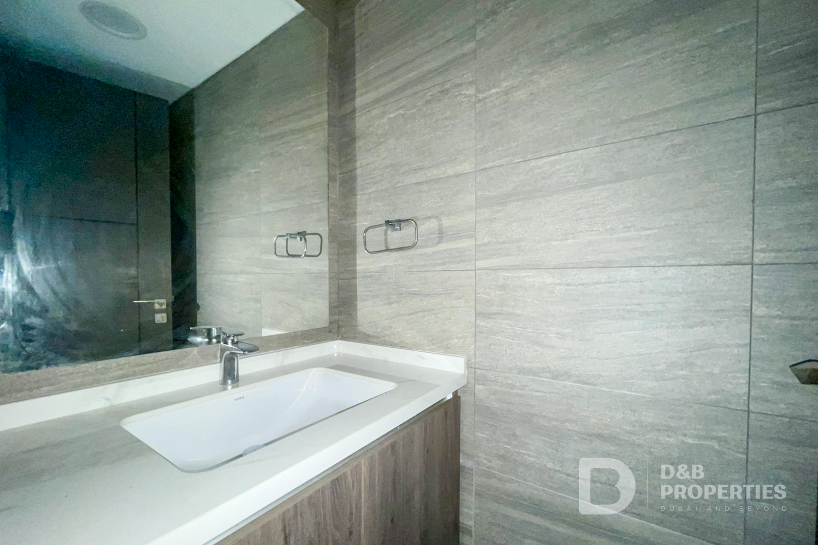 Vacant | Fully Furnished | Prime Location