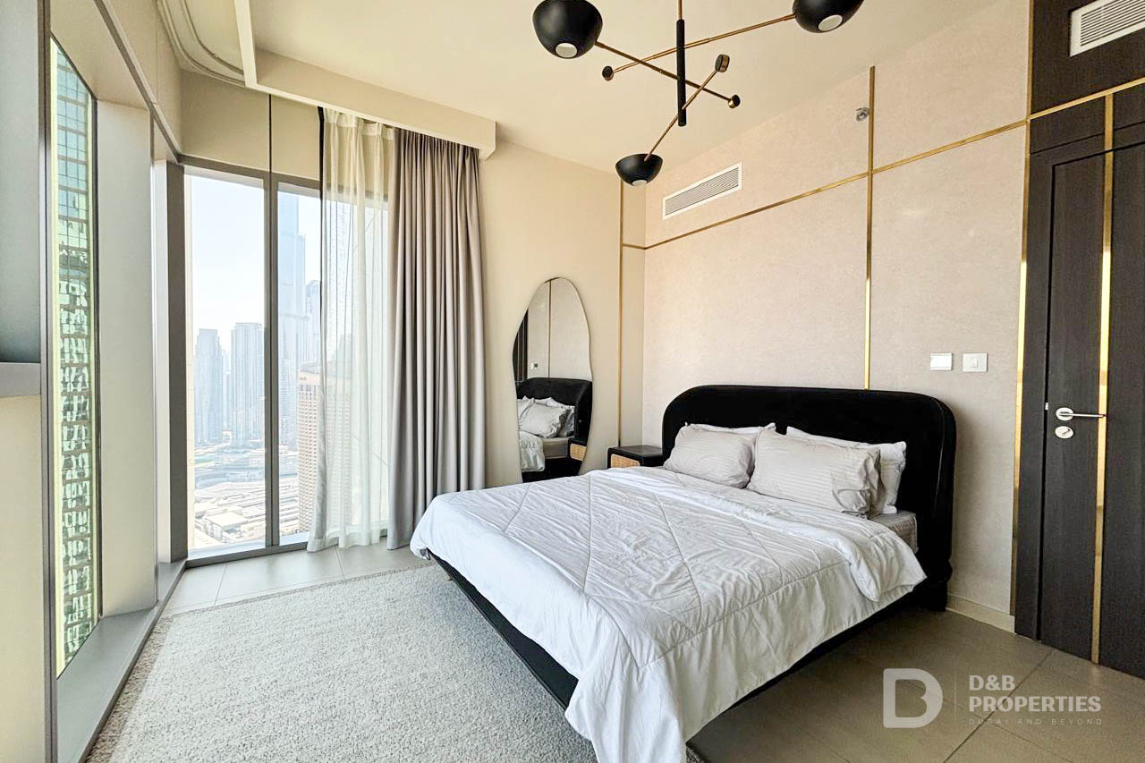BURJ KHALIFA VIEW | NEGOTIABLE | MAID ROOM