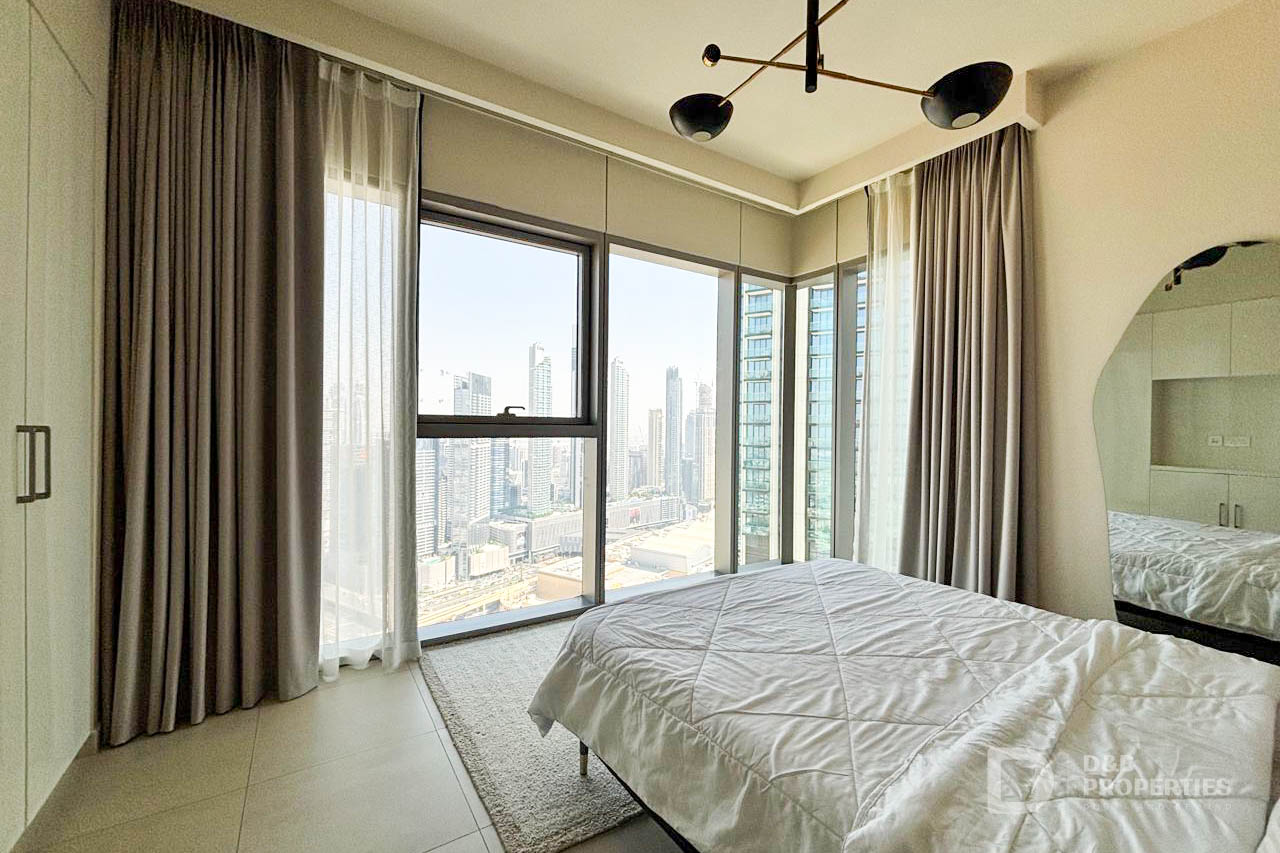 BURJ KHALIFA VIEW | NEGOTIABLE | MAID ROOM
