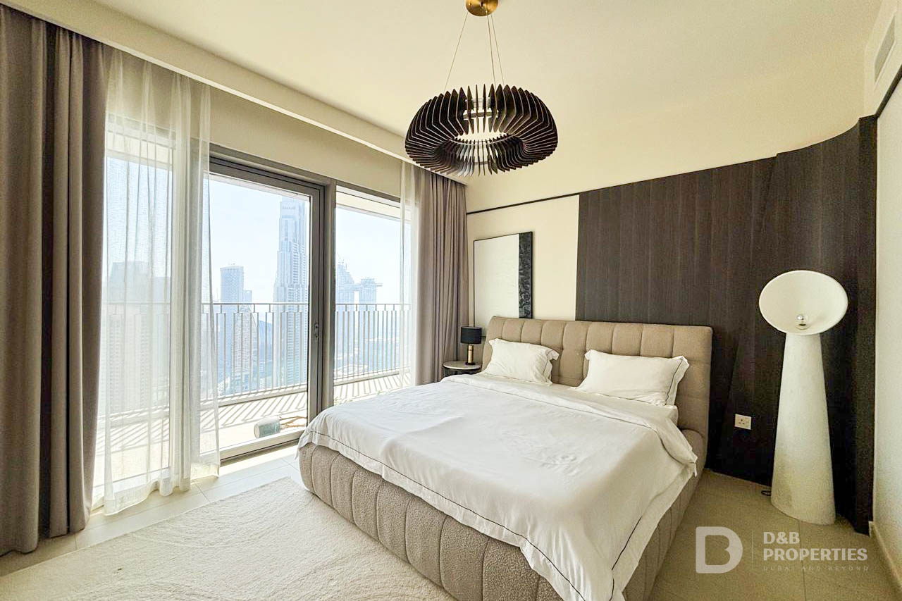 BURJ KHALIFA VIEW | NEGOTIABLE | MAID ROOM