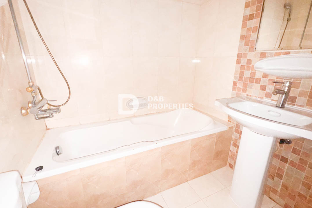 Unfurnished | Ready To Move | Prime location