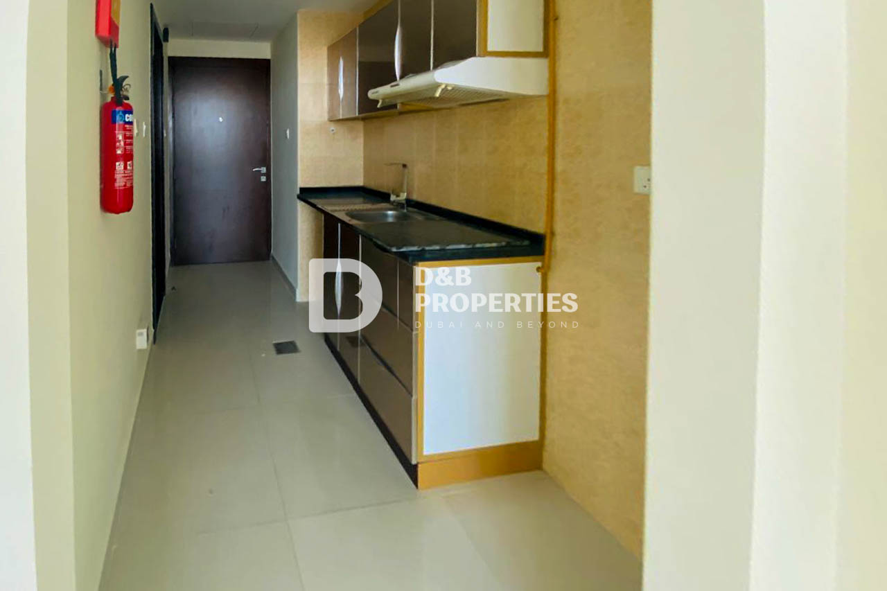 Ready to Move | Studio | Multiple Cheques