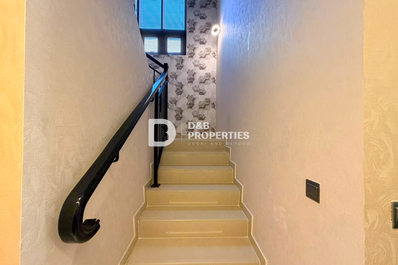 Fully Furnished 3BR Townhouse | Vacant Now
