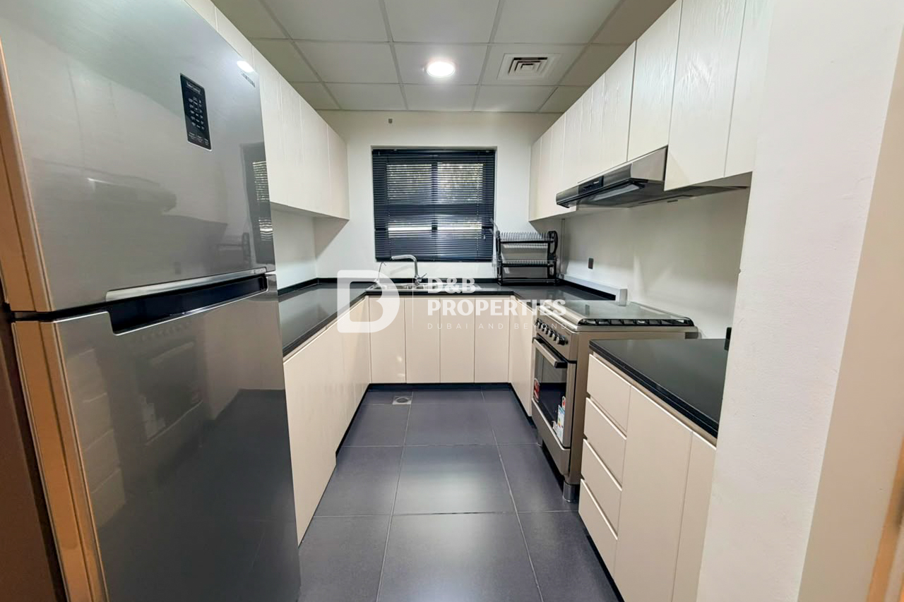 Fully Furnished 3BR Townhouse | Vacant Now