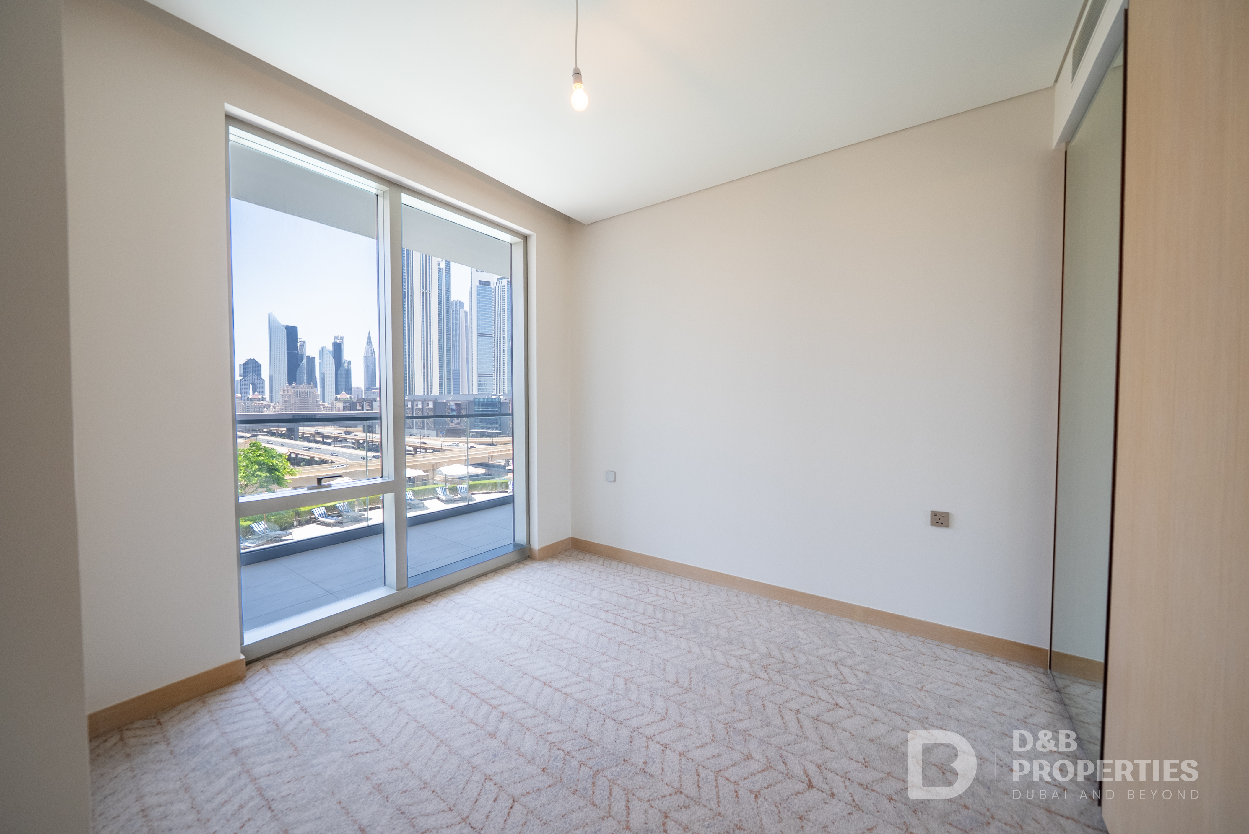 BURJ KHALIFA VIEW | MAID ROOM | LOWER FLOOR