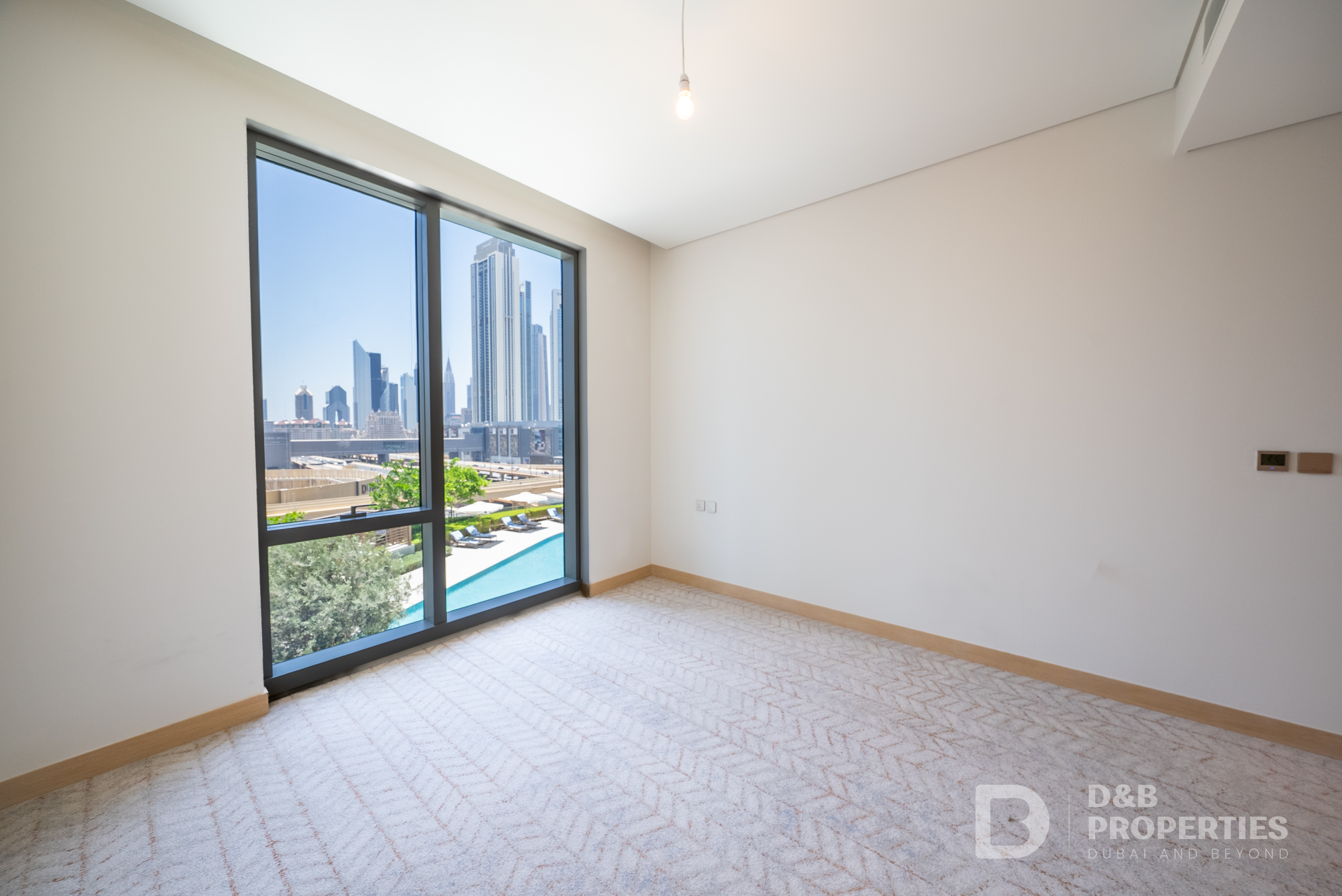 BURJ KHALIFA VIEW | MAID ROOM | LOWER FLOOR