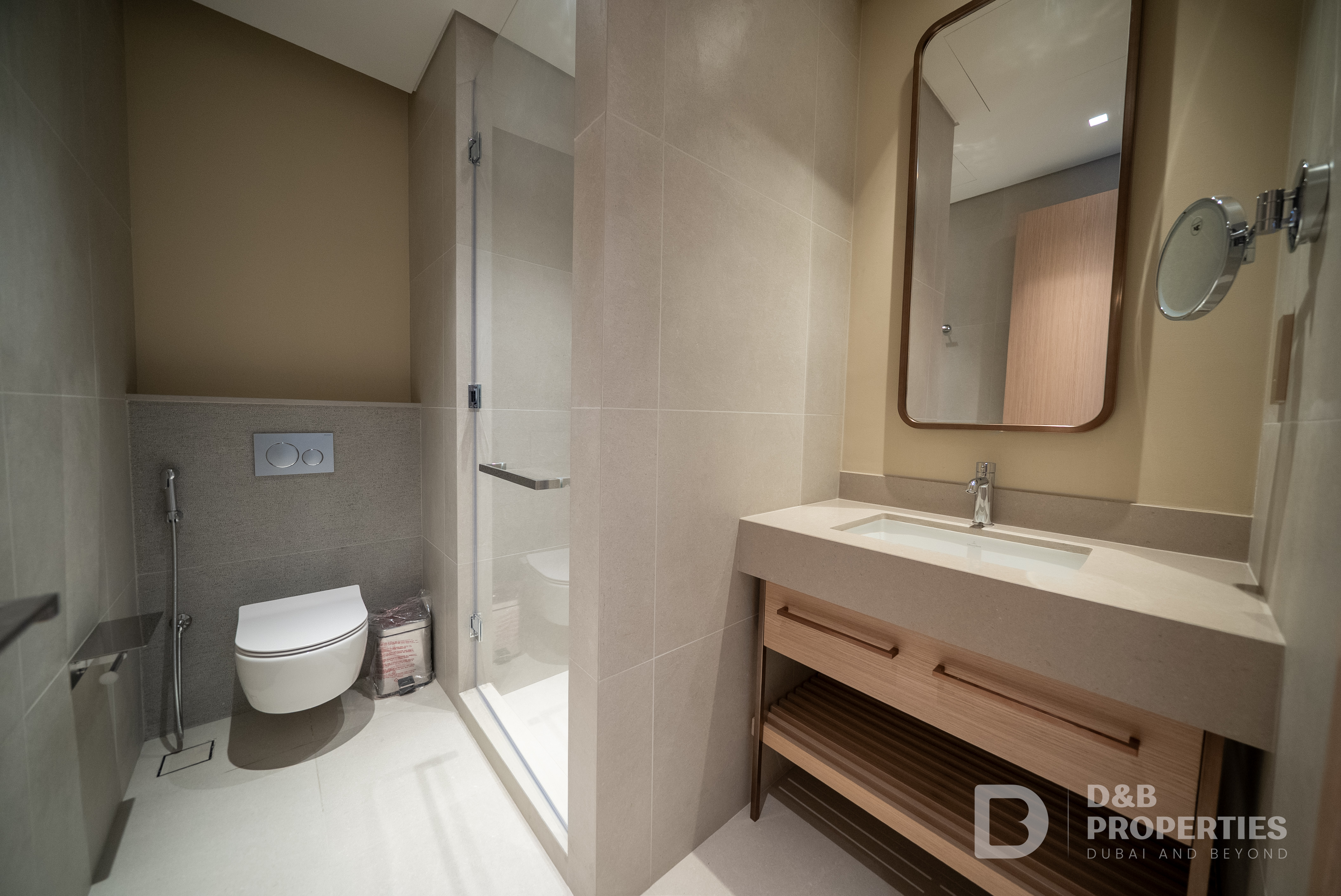 BURJ KHALIFA VIEW | MAID ROOM | LOWER FLOOR