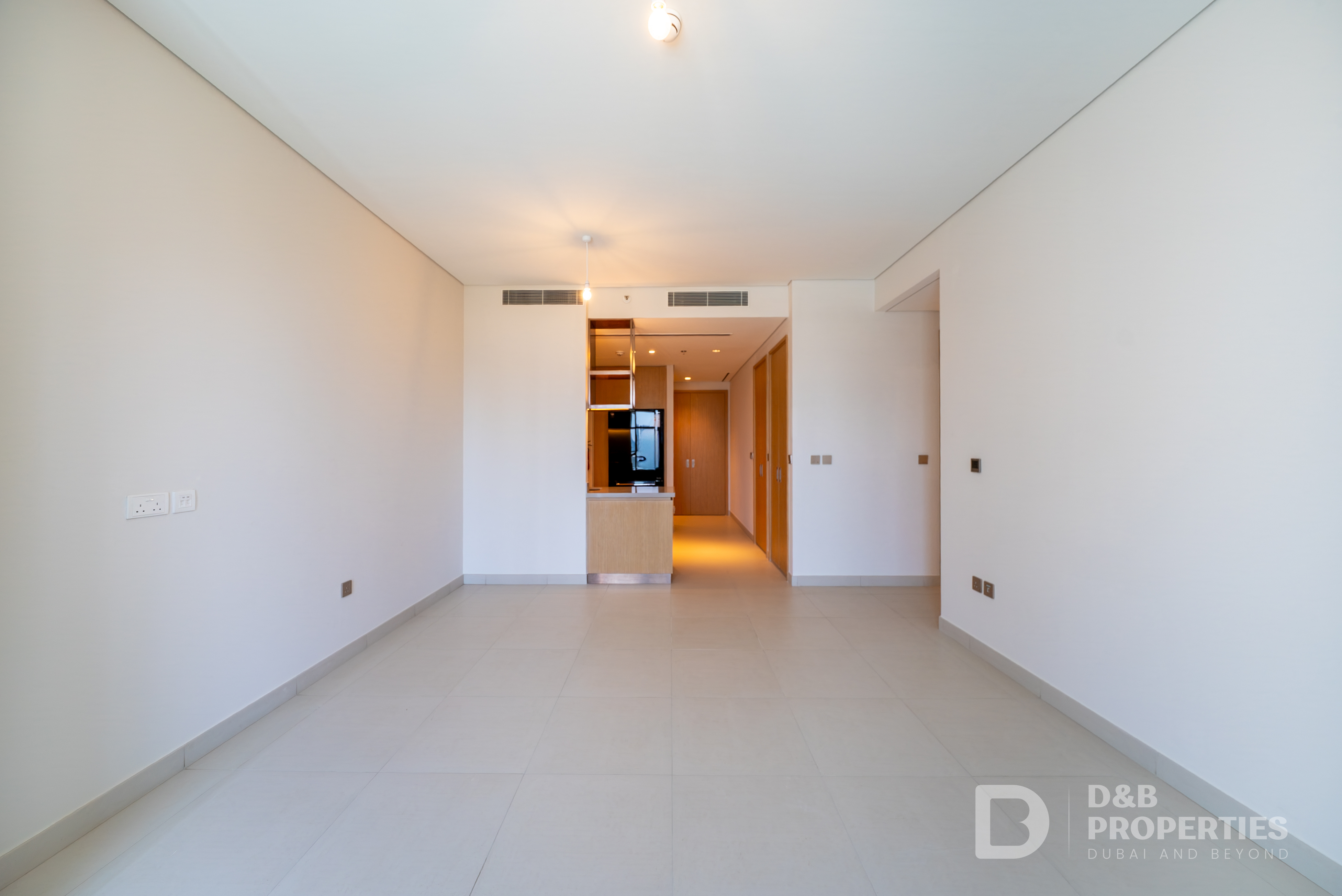 BURJ KHALIFA VIEW | MAID ROOM | LOWER FLOOR