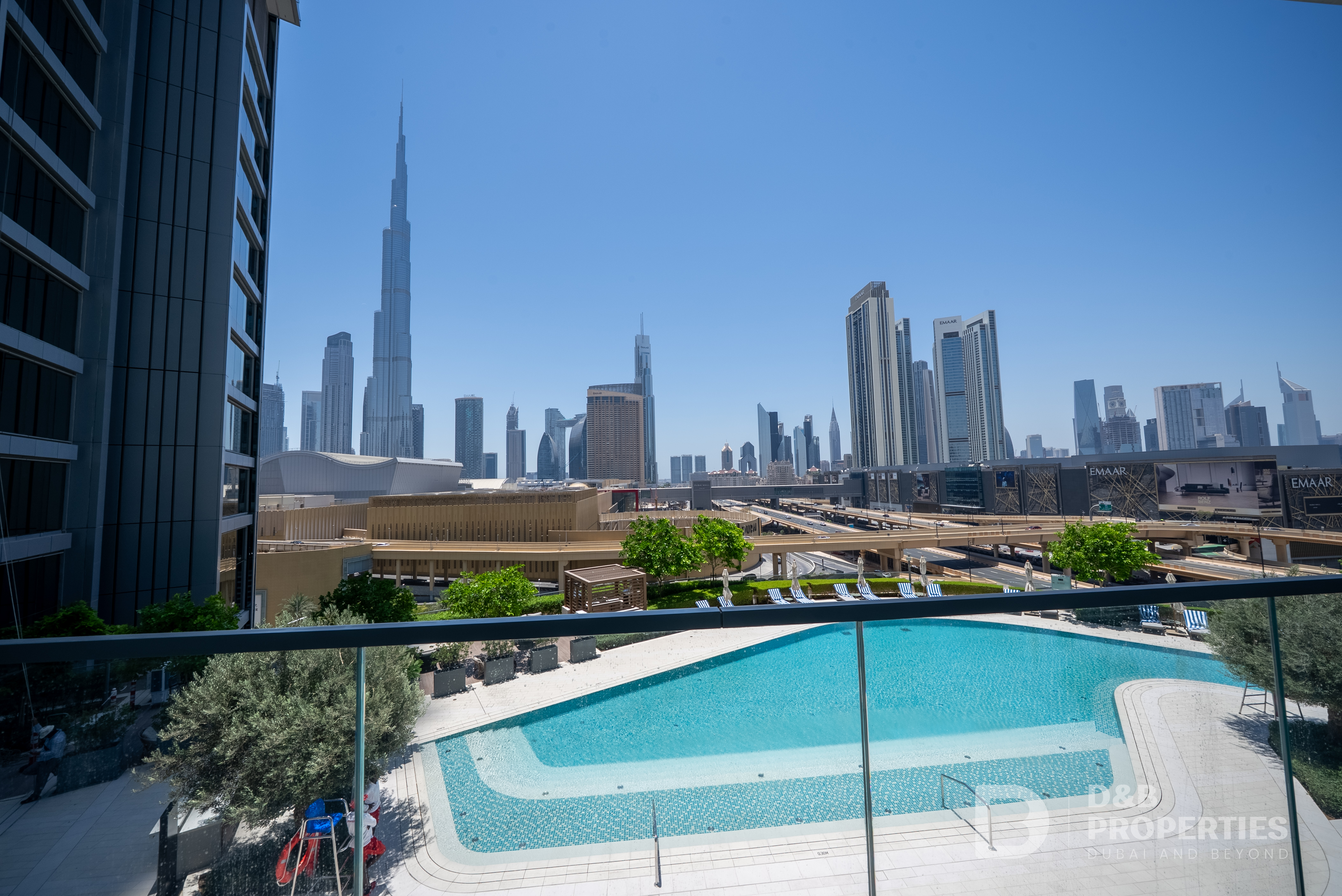 BURJ KHALIFA VIEW | MAID ROOM | LOWER FLOOR