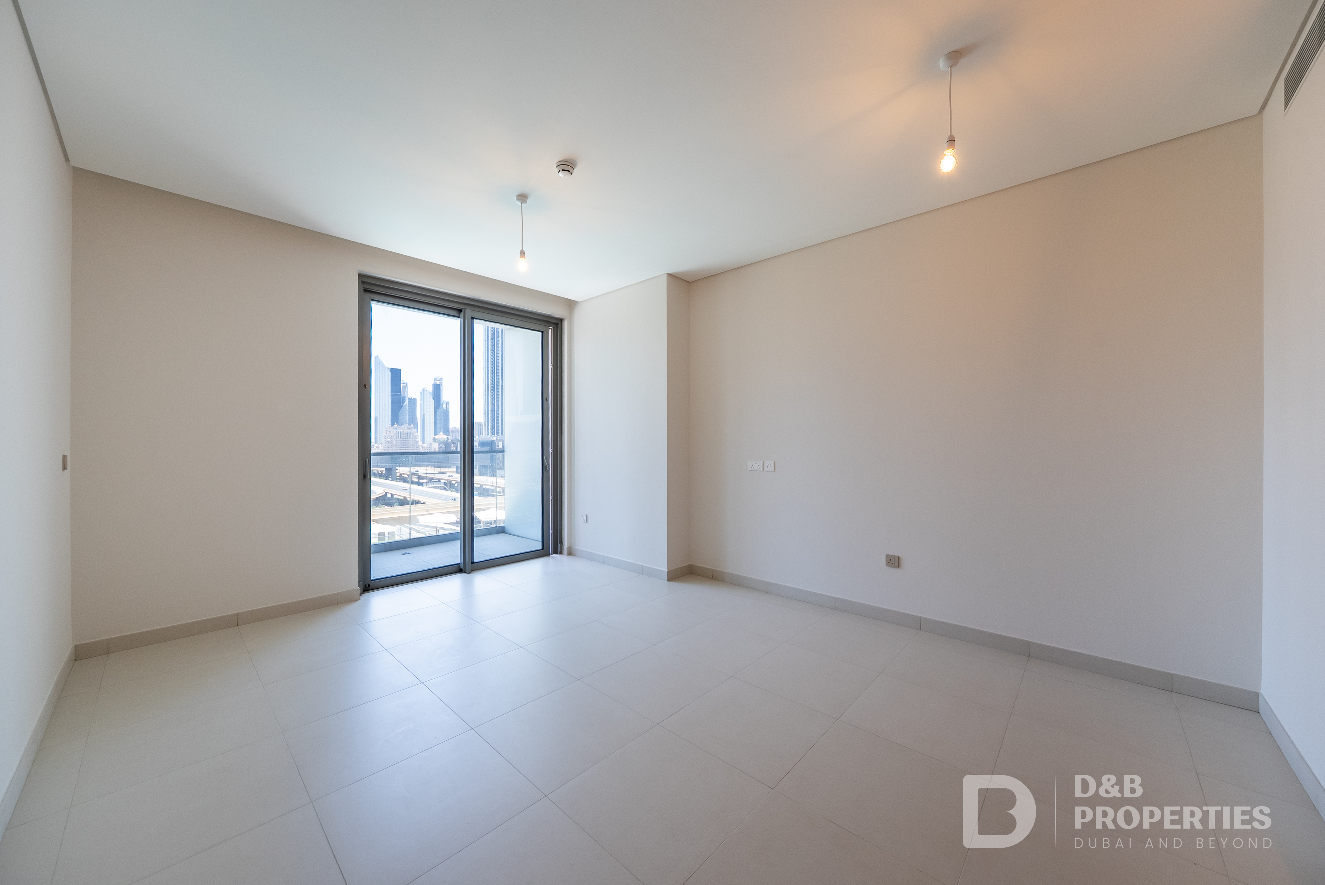 BURJ KHALIFA VIEW | MAID ROOM | LOWER FLOOR