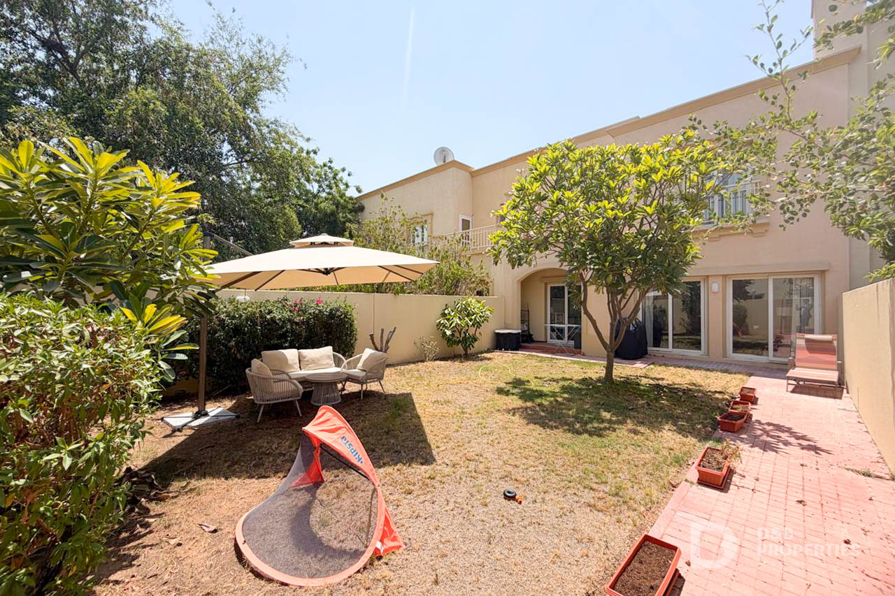 Upgraded 3BR | Unfurnished | Near Park and Lake