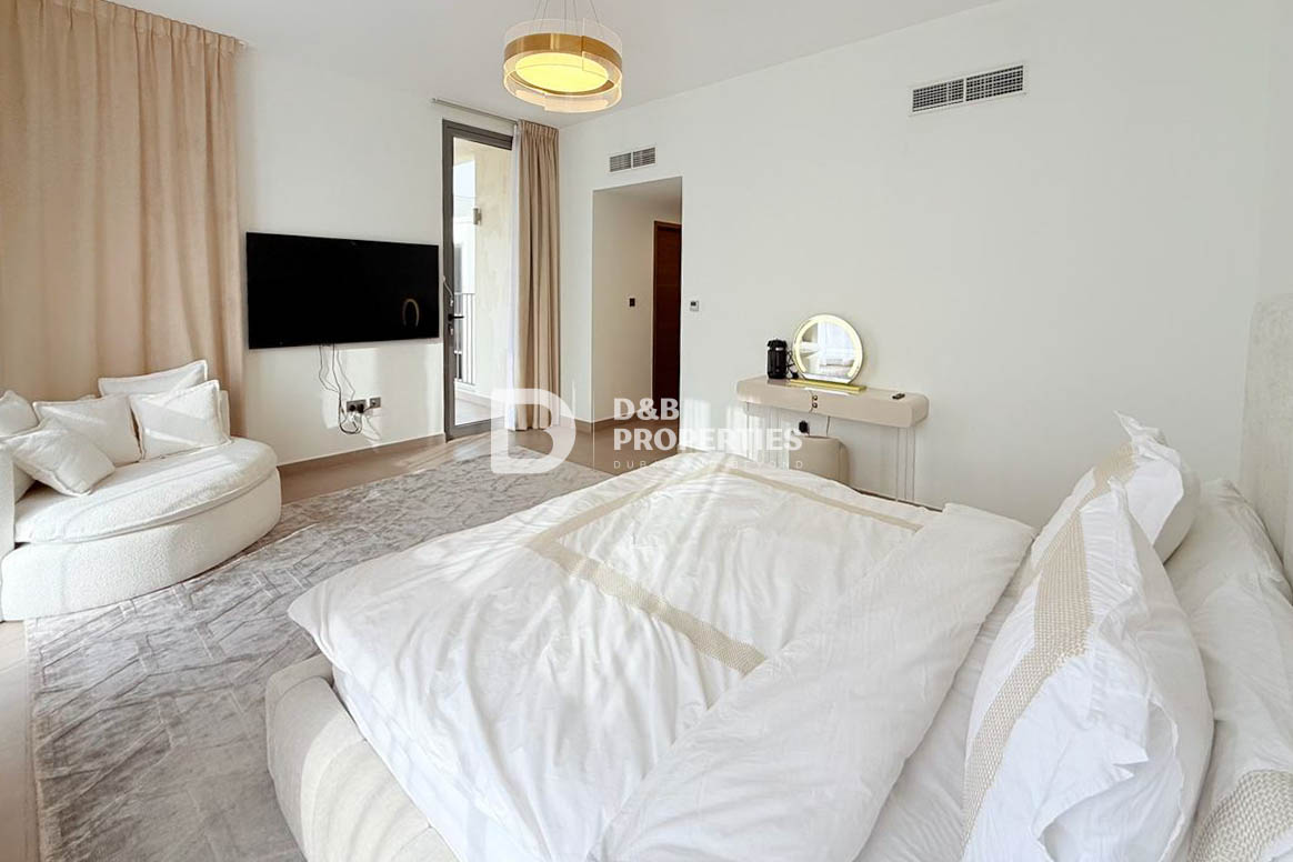 Spacious Villa | 4BR + Maid | Single Row | Vacant