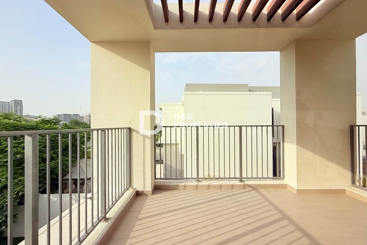 Spacious Villa | 4BR + Maid | Single Row | Vacant