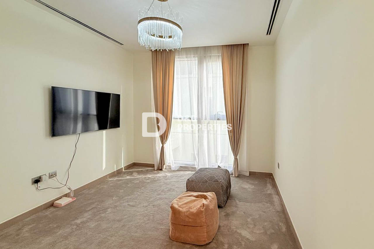 Spacious Villa | 4BR + Maid | Single Row | Vacant