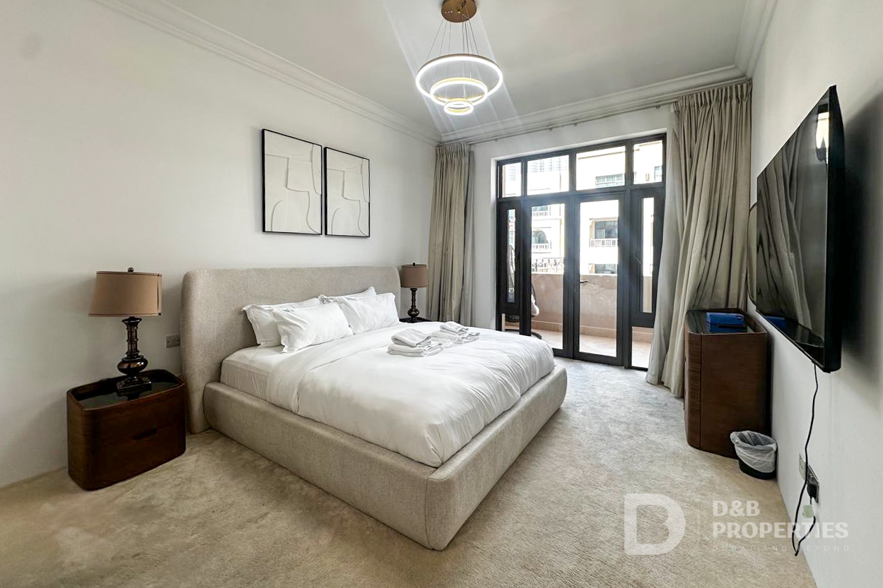 Burj Khalifa View | Upgraded | Furnished