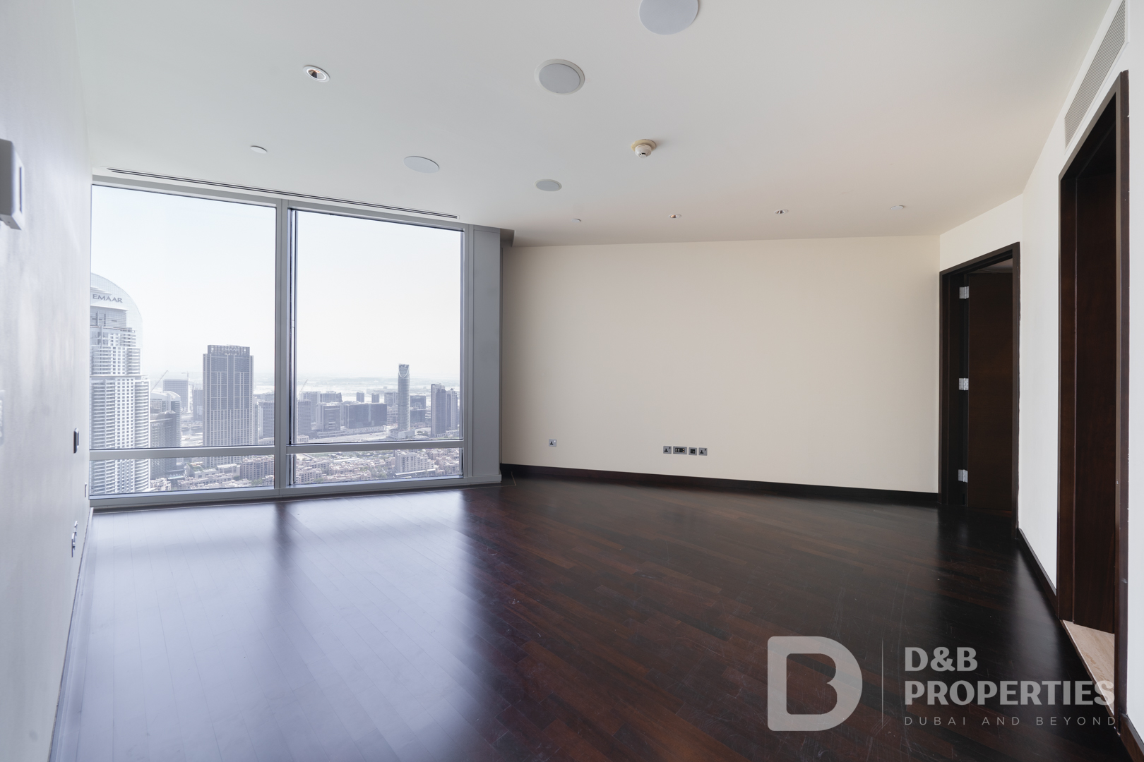 Fountain View | Spacious Storage | High Floor