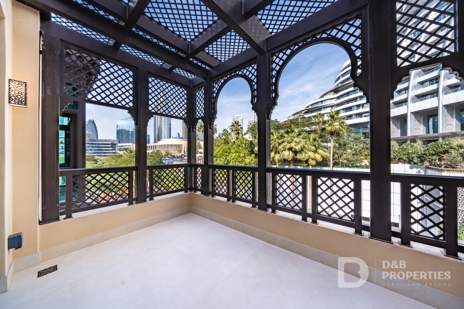 Full Burj Khalifa View | Upgraded | Vacant