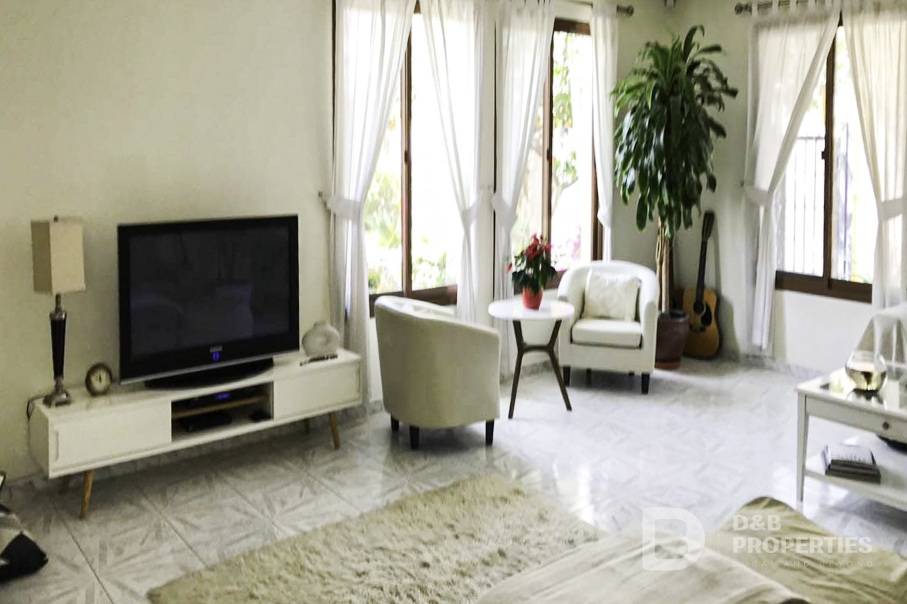 Prime Location | GCC Option | Corner Plot