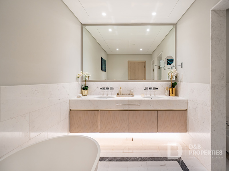 Stunning View | Luxury | Fully Upgraded