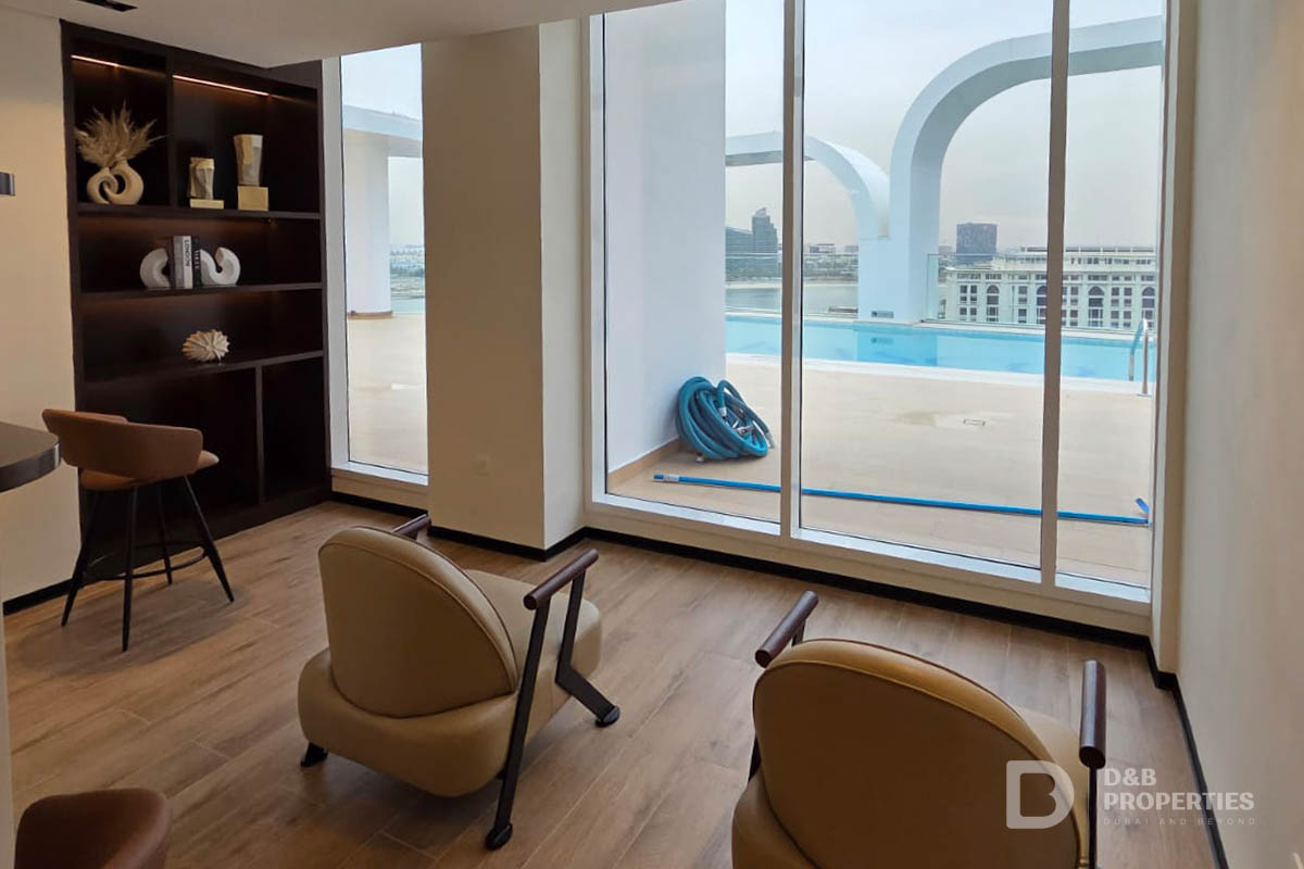 Canal View | Floor To Ceiling | Smart Home