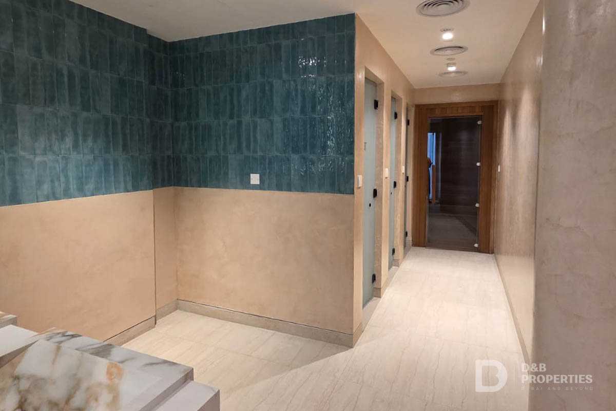 Canal View | Floor To Ceiling | Smart Home