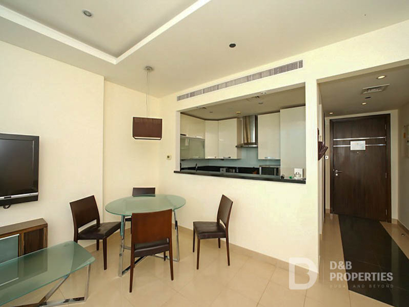 Hotel Amenities | Near Metro | Spacious