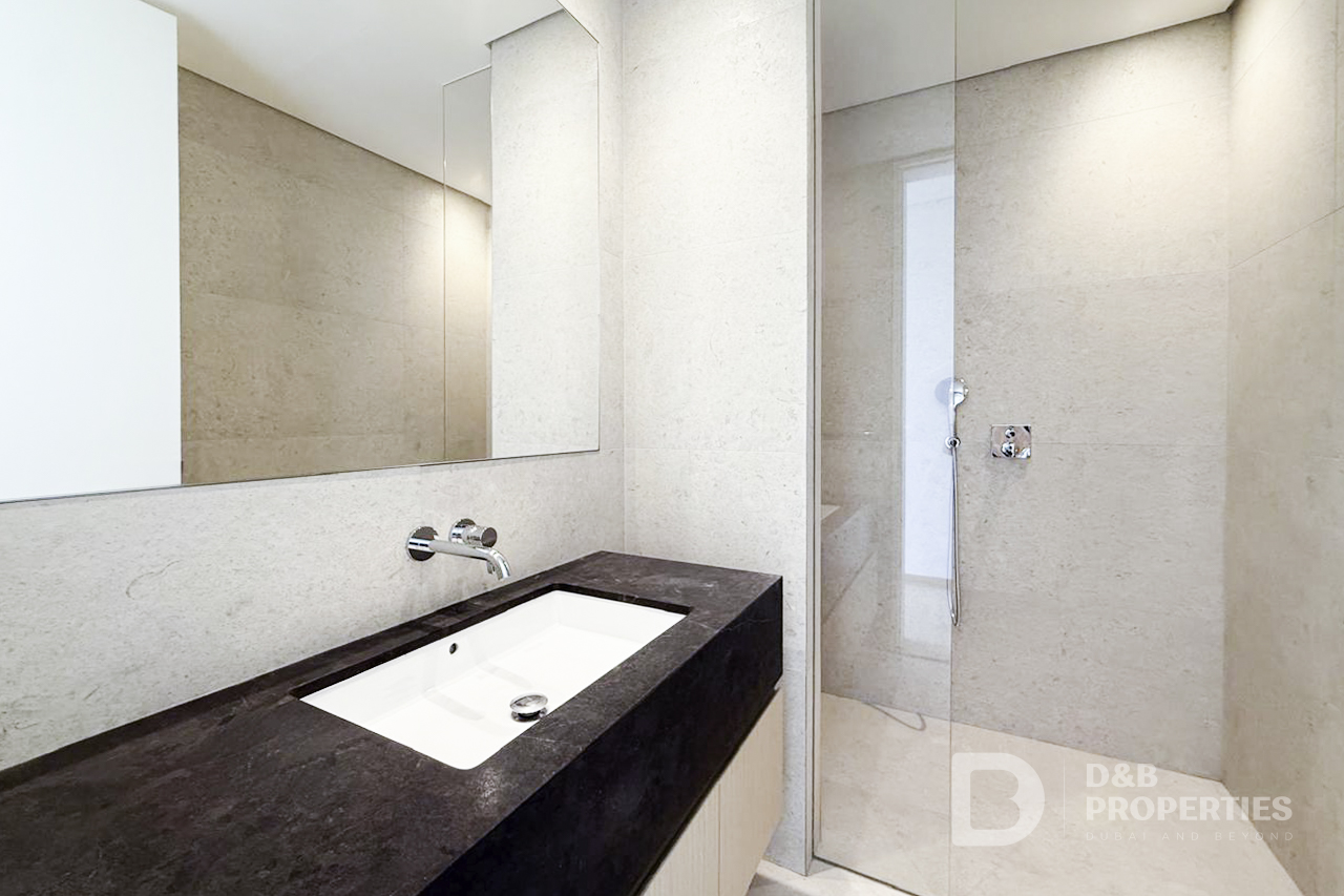Full Canal View | Upgraded | Best Layout