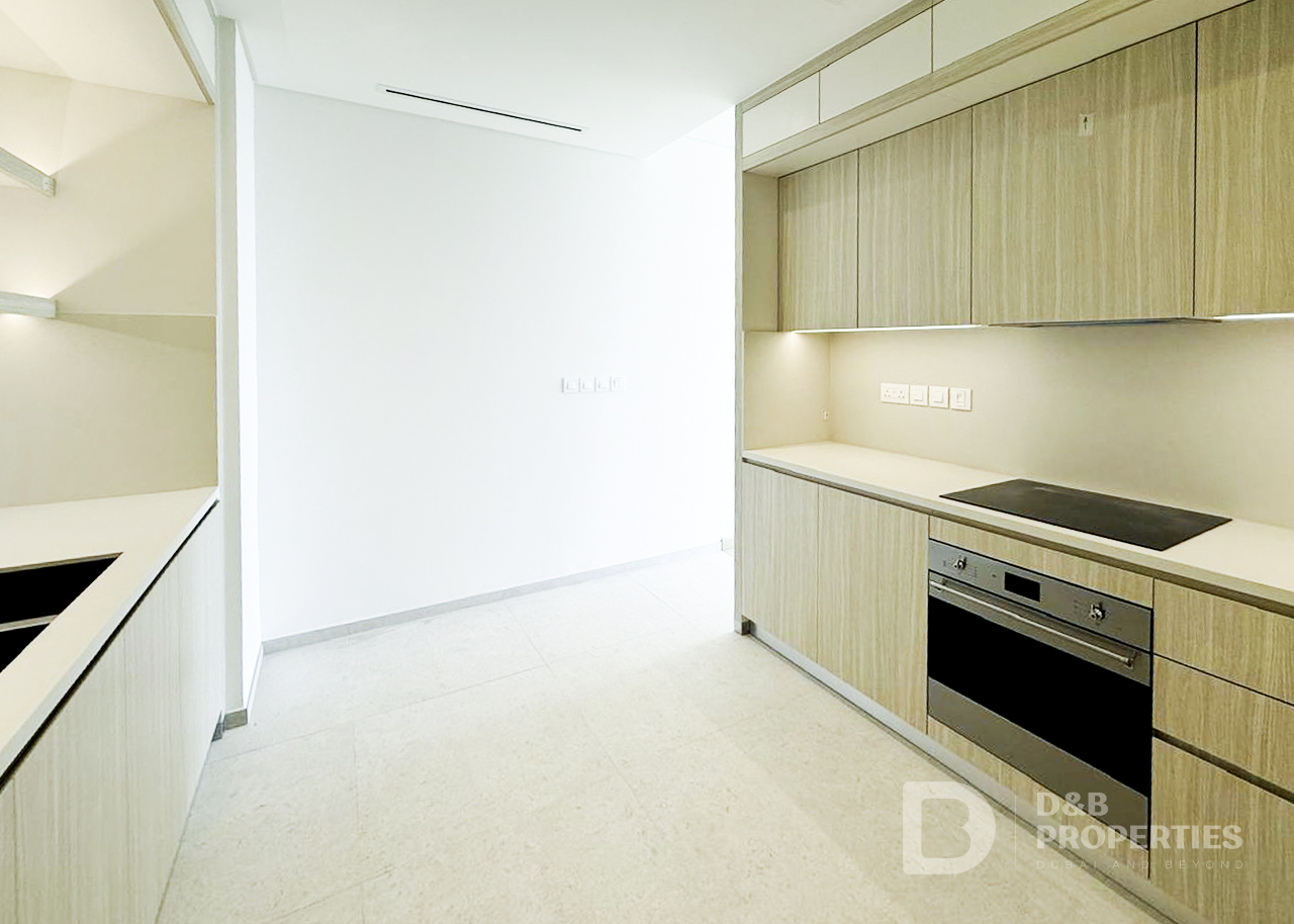 Full Canal View | Upgraded | Best Layout