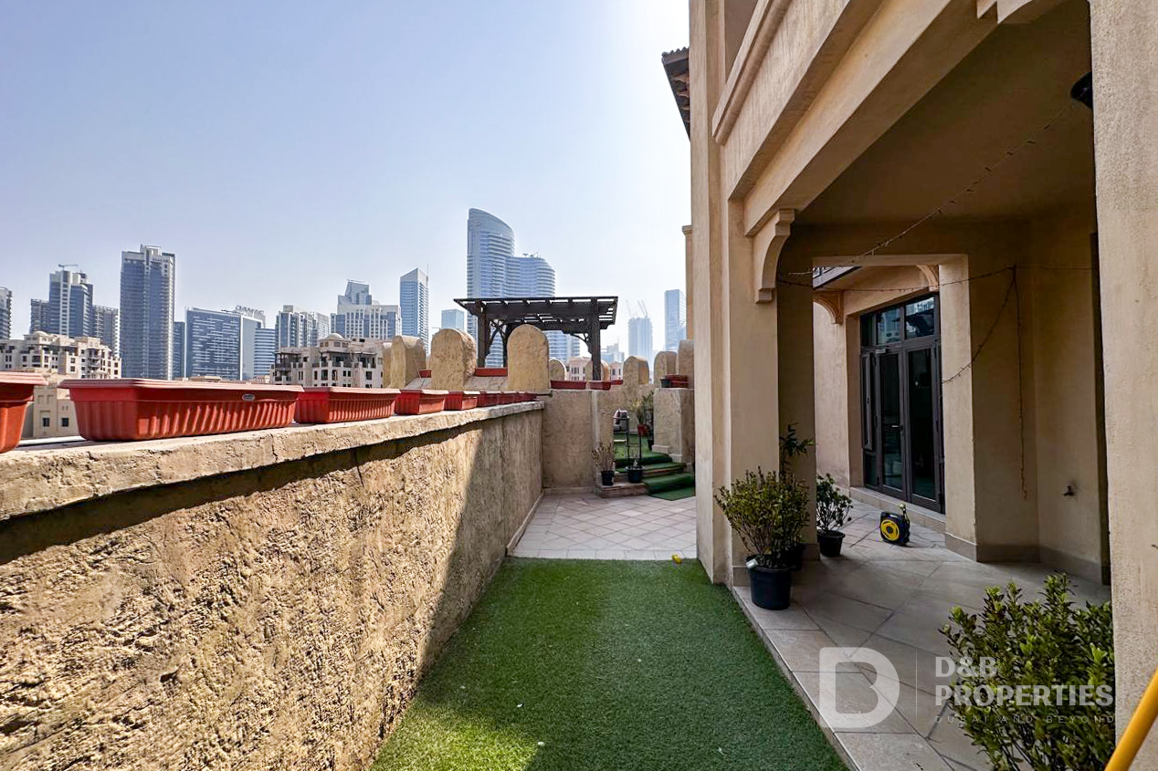 Huge Private Terrace | Big size | Study | Emaar
