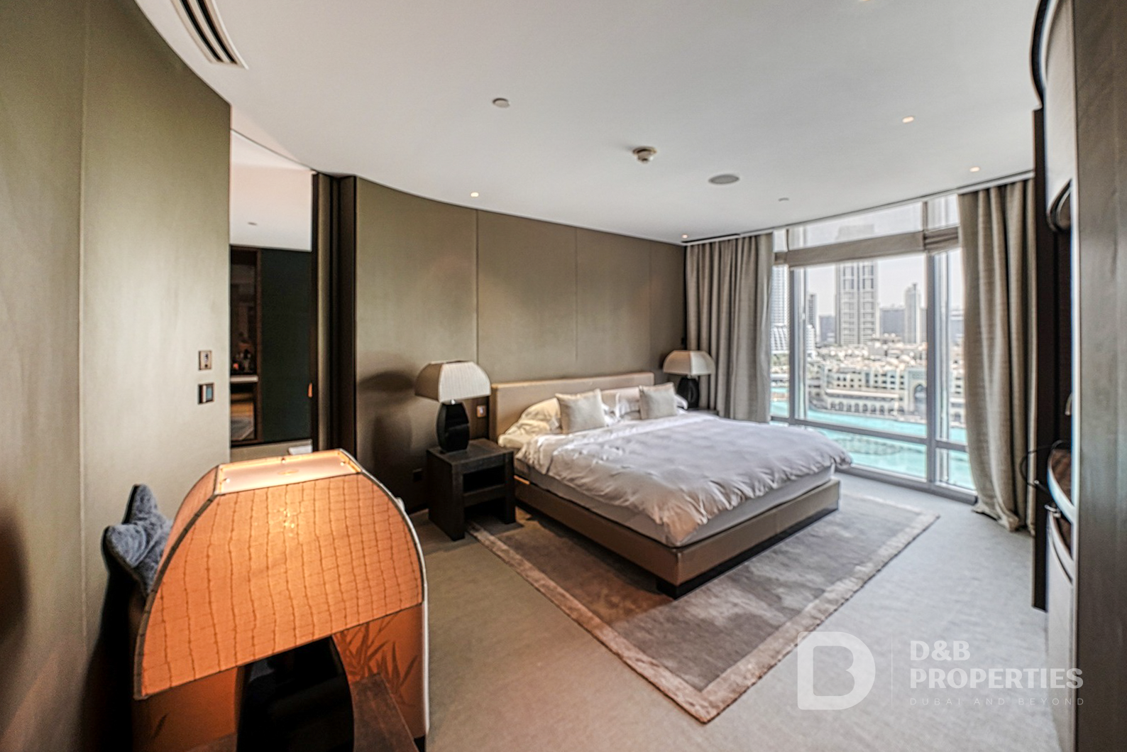 Full Fountain View | Luxurious | Vacant | Big Size