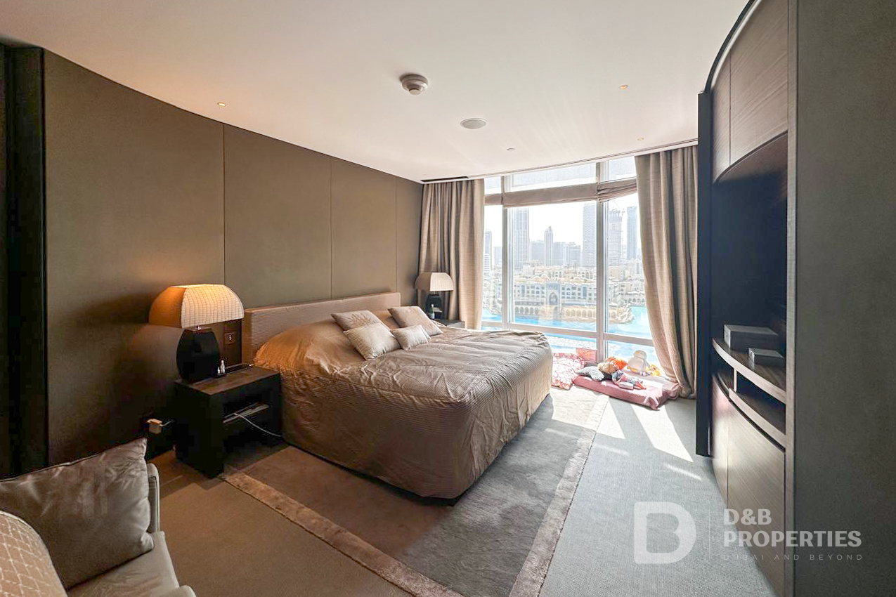 Full Fountain View | Luxurious | Vacant | Big Size