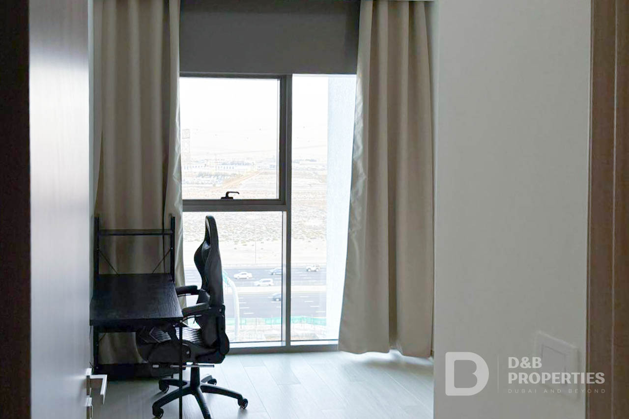 Community View | Spacious and Bright | Modern
