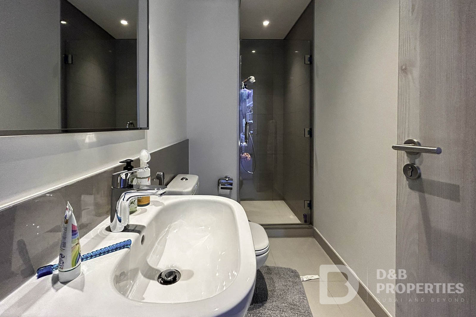 Full Canal View | Big Layout | Prime Location