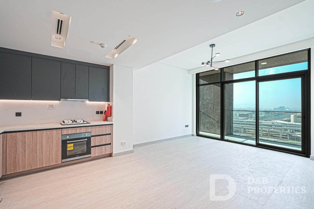 Brand NEW | Motivated Seller | Mid Floor