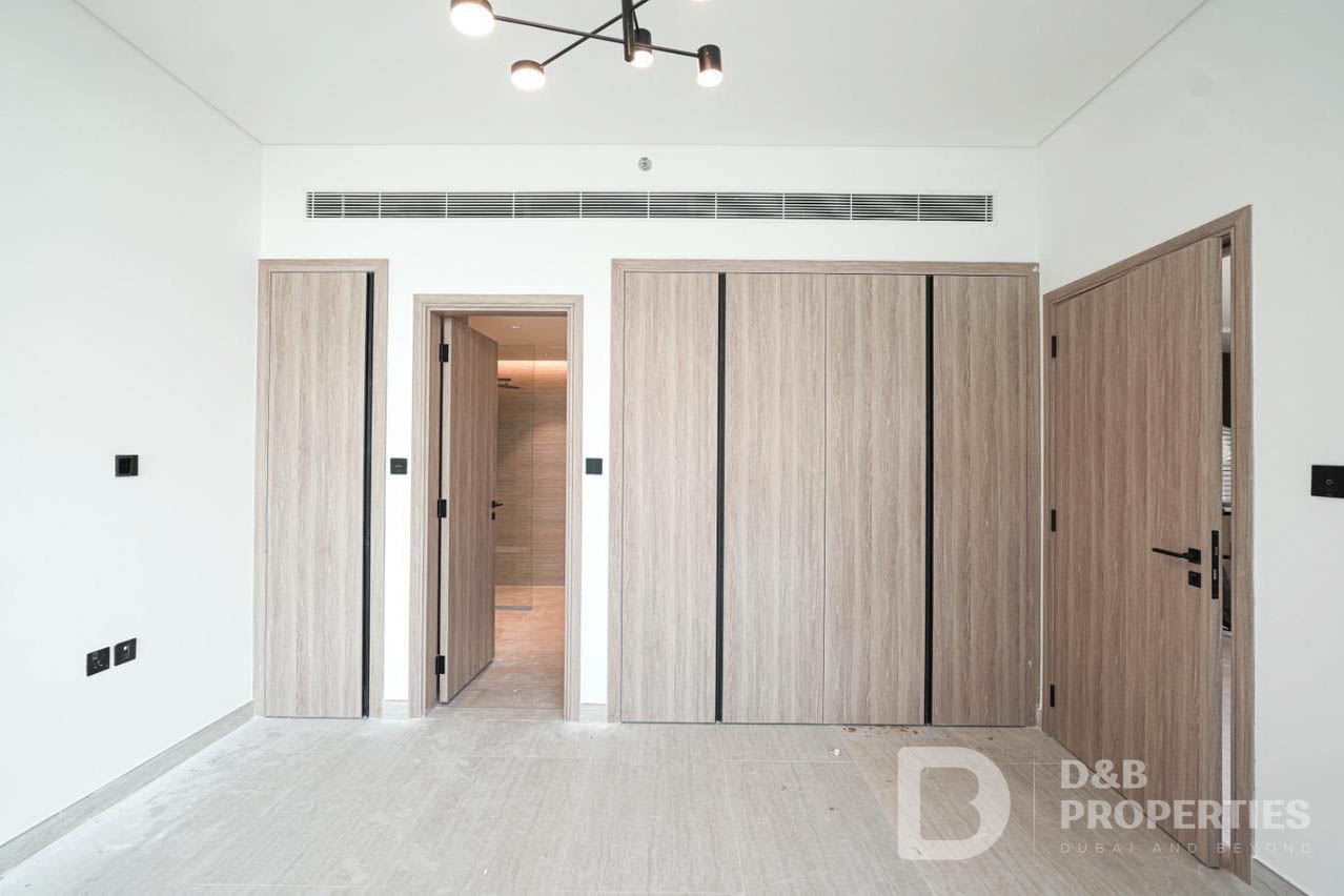 Brand NEW | Motivated Seller | Mid Floor