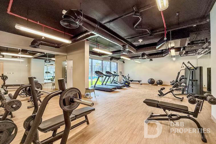 Fully furnished | Park view | Motivated seller