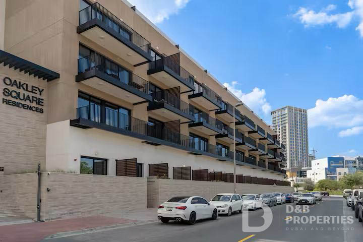 Fully furnished | Park view | Motivated seller