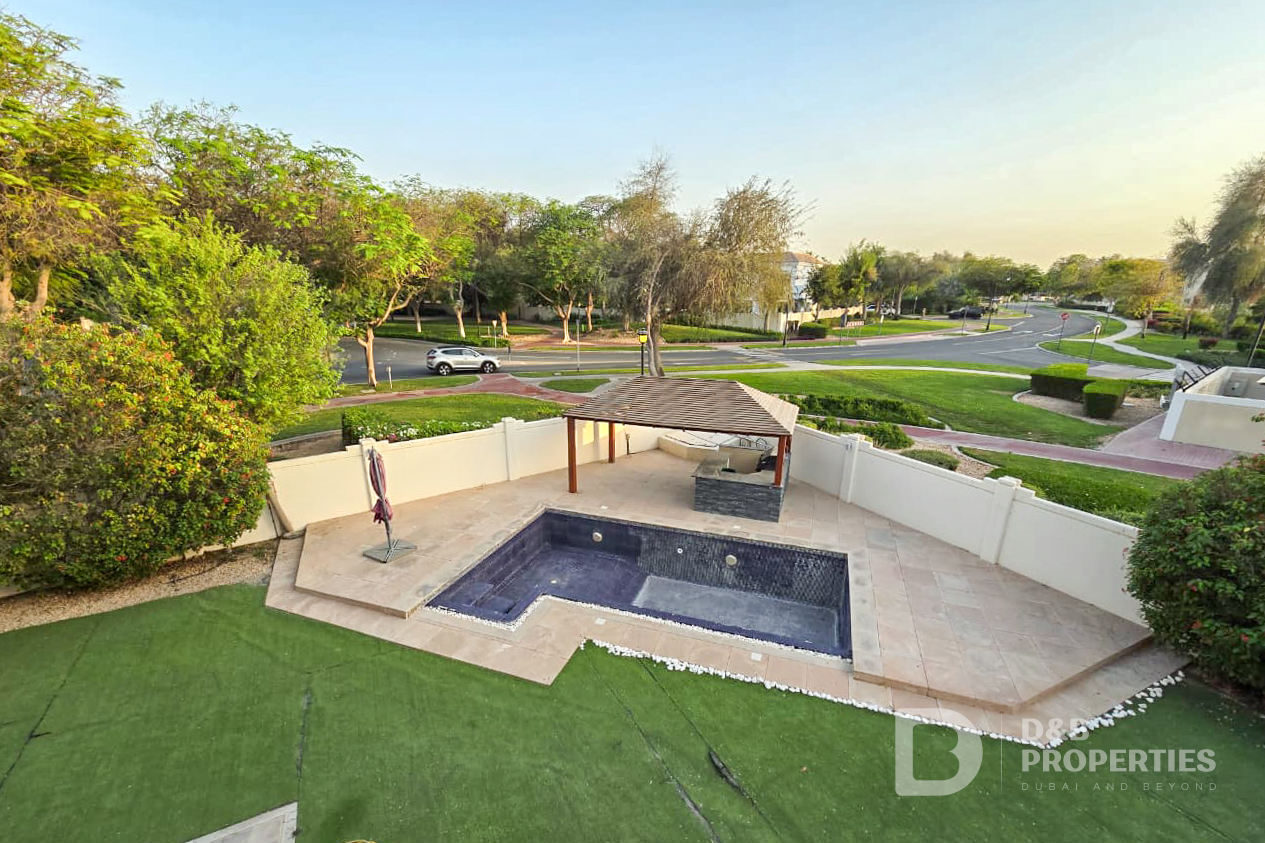 Vacant | Corner Villa | Large Plot | Type C2