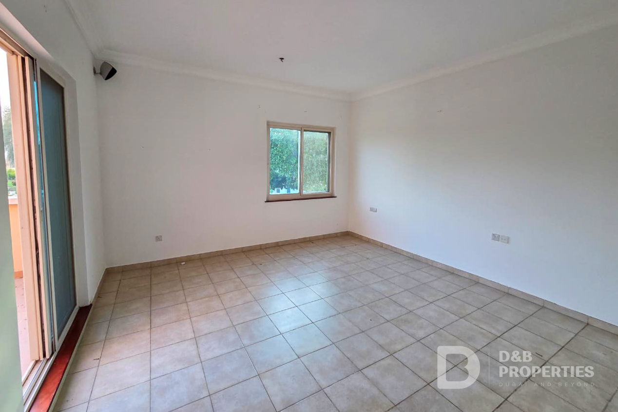 Vacant | Corner Villa | Large Plot | Type C2