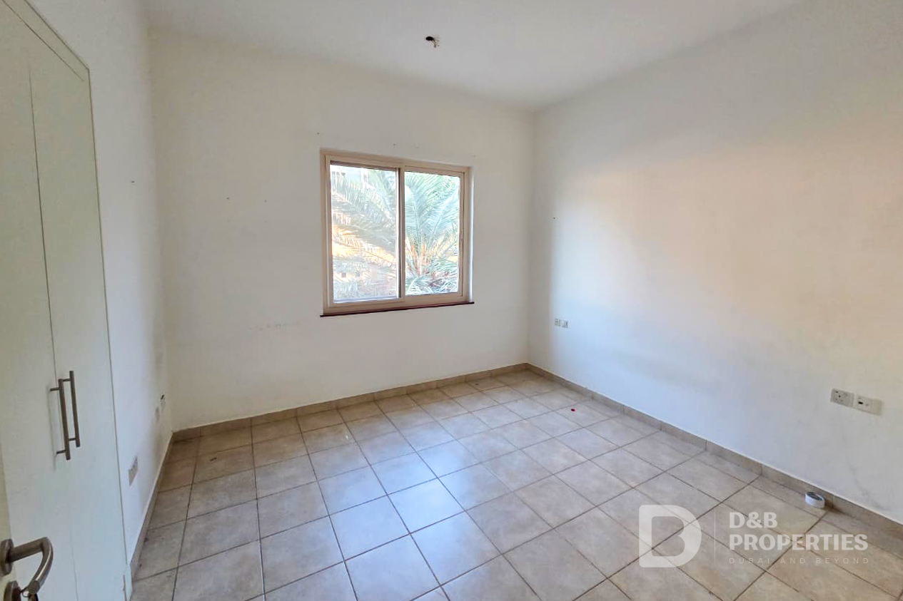 Vacant | Corner Villa | Large Plot | Type C2