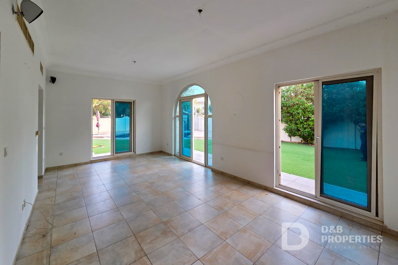 Vacant | Corner Villa | Large Plot | Type C2