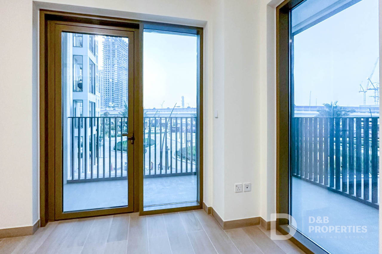 Unobstructed View | Top Floor | Vacant