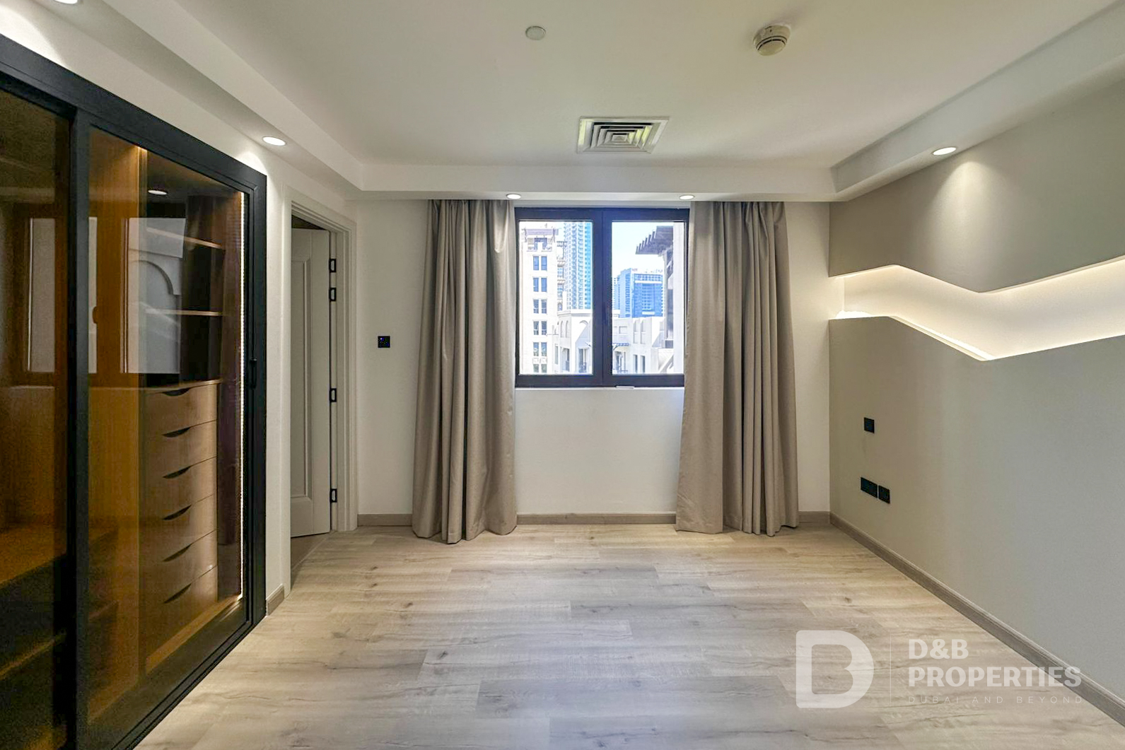 Full Burj Khalifa View | Fully Upgrade | Vacant